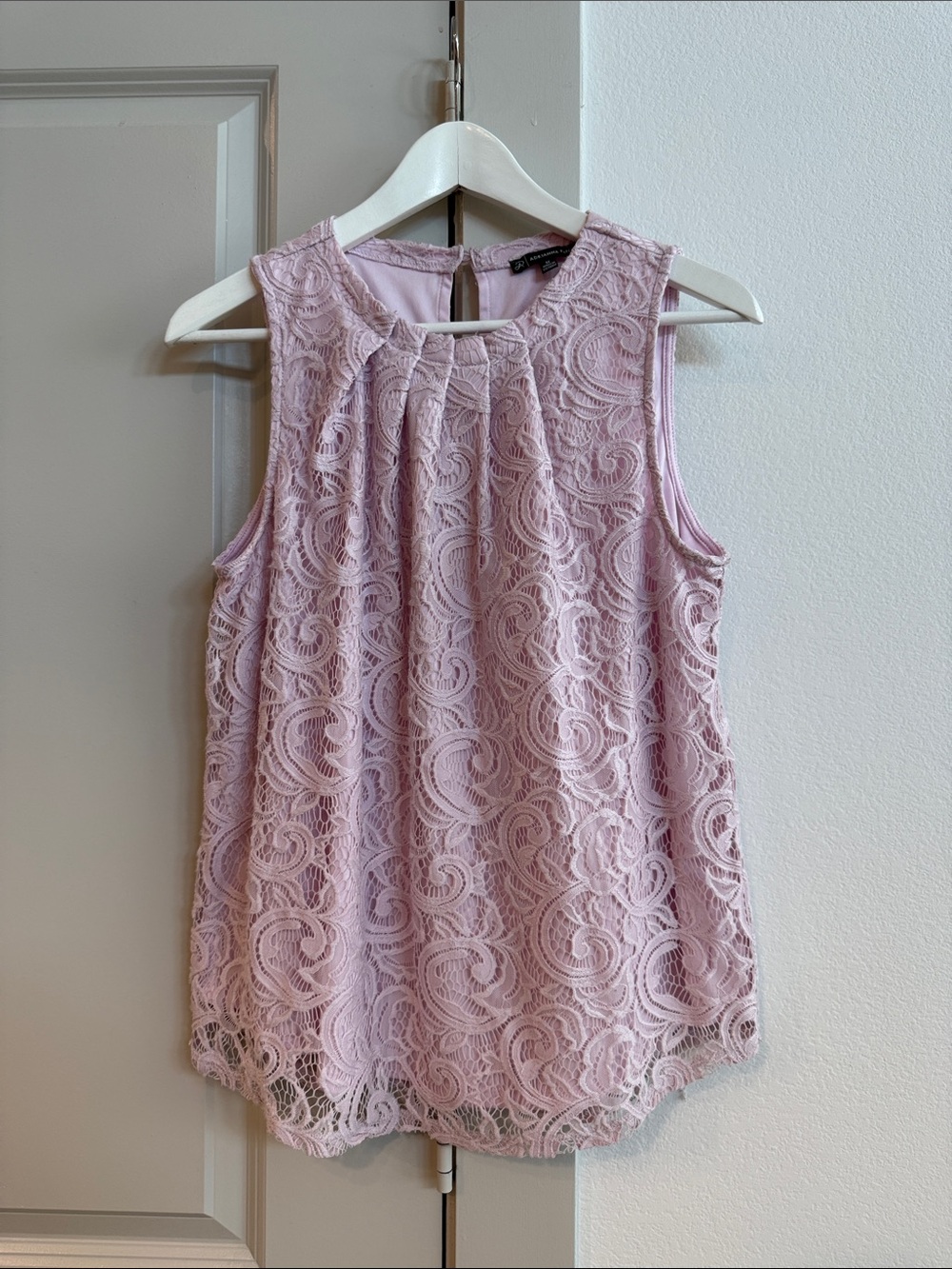 Adrianna Papell Light Lavender Lace Pleated Sleeveless Top
